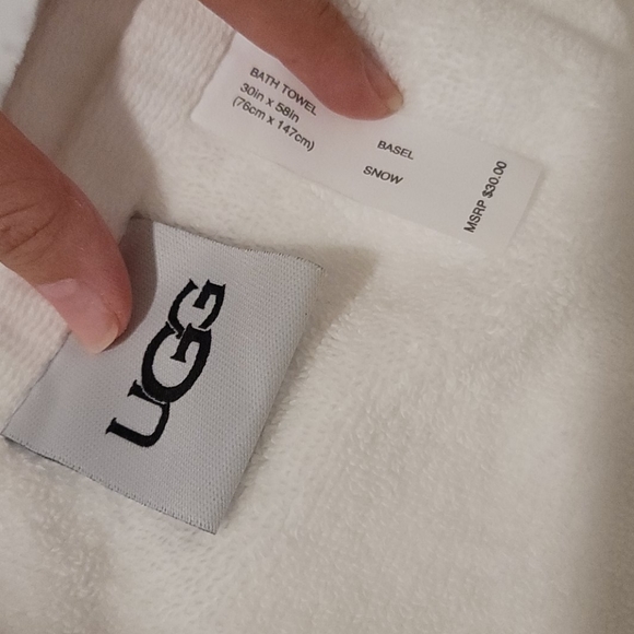 UGG Bath Ugg 6 Piece Bathroom Towel Set In White Poshmark